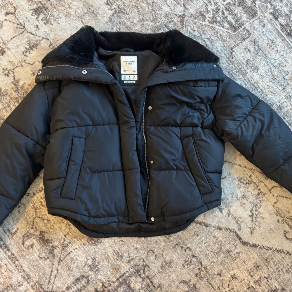 Abercrombie black puffer coat